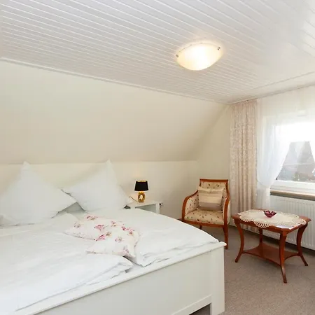 Garni Nordseerose Greetsiel Frühstückspension Krummhörn